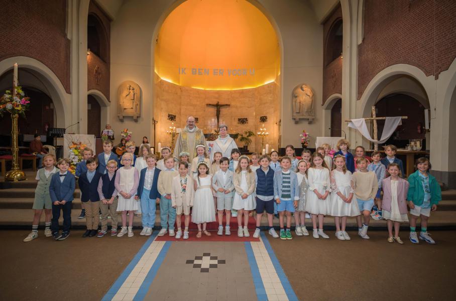 Oproep deel je eerste communie en vormselfoto
